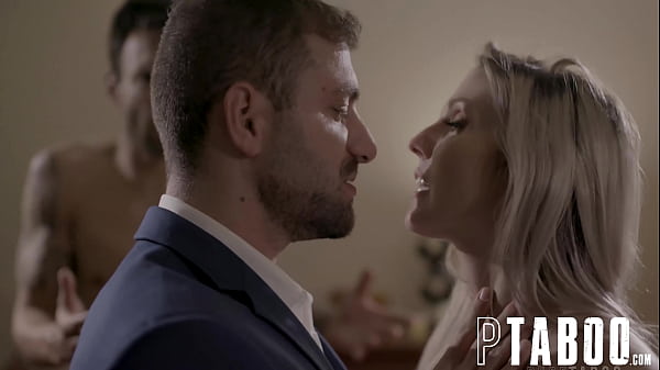 Christie Stevens se fait prendre en flagrant délit